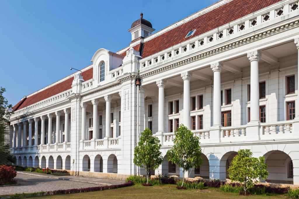 Amaris Hotel Mangga Besar Джакарта Экстерьер фото