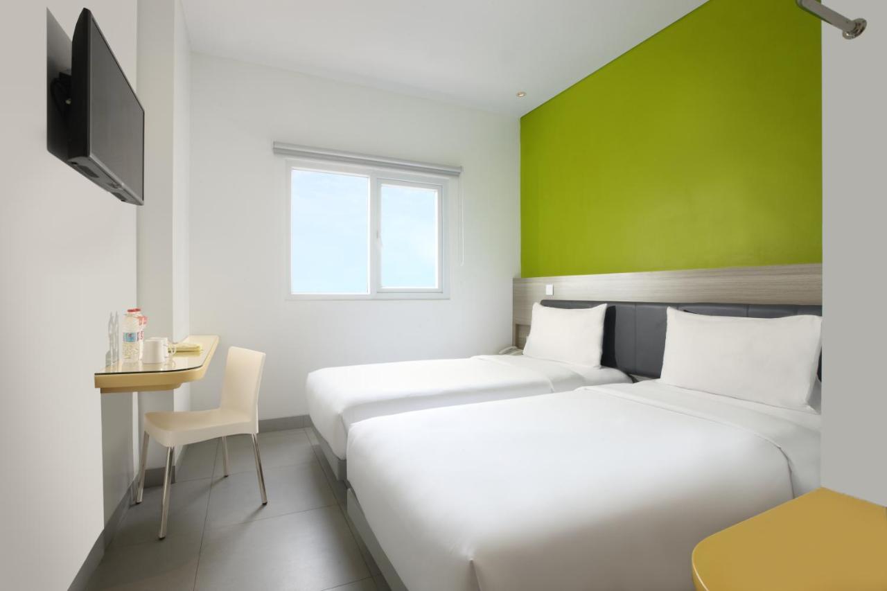Amaris Hotel Mangga Besar Джакарта Экстерьер фото